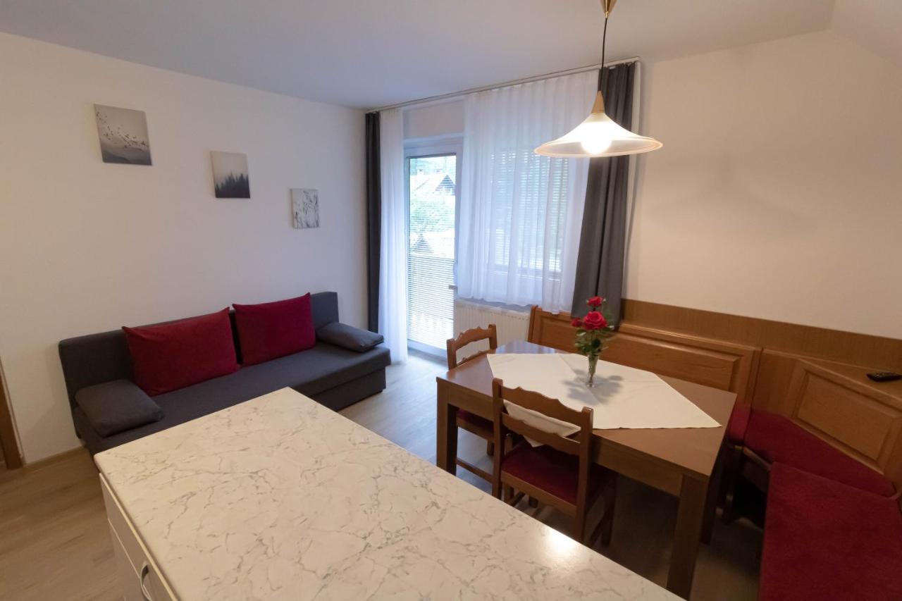 Apartments & Rooms Malej بوينج المظهر الخارجي الصورة